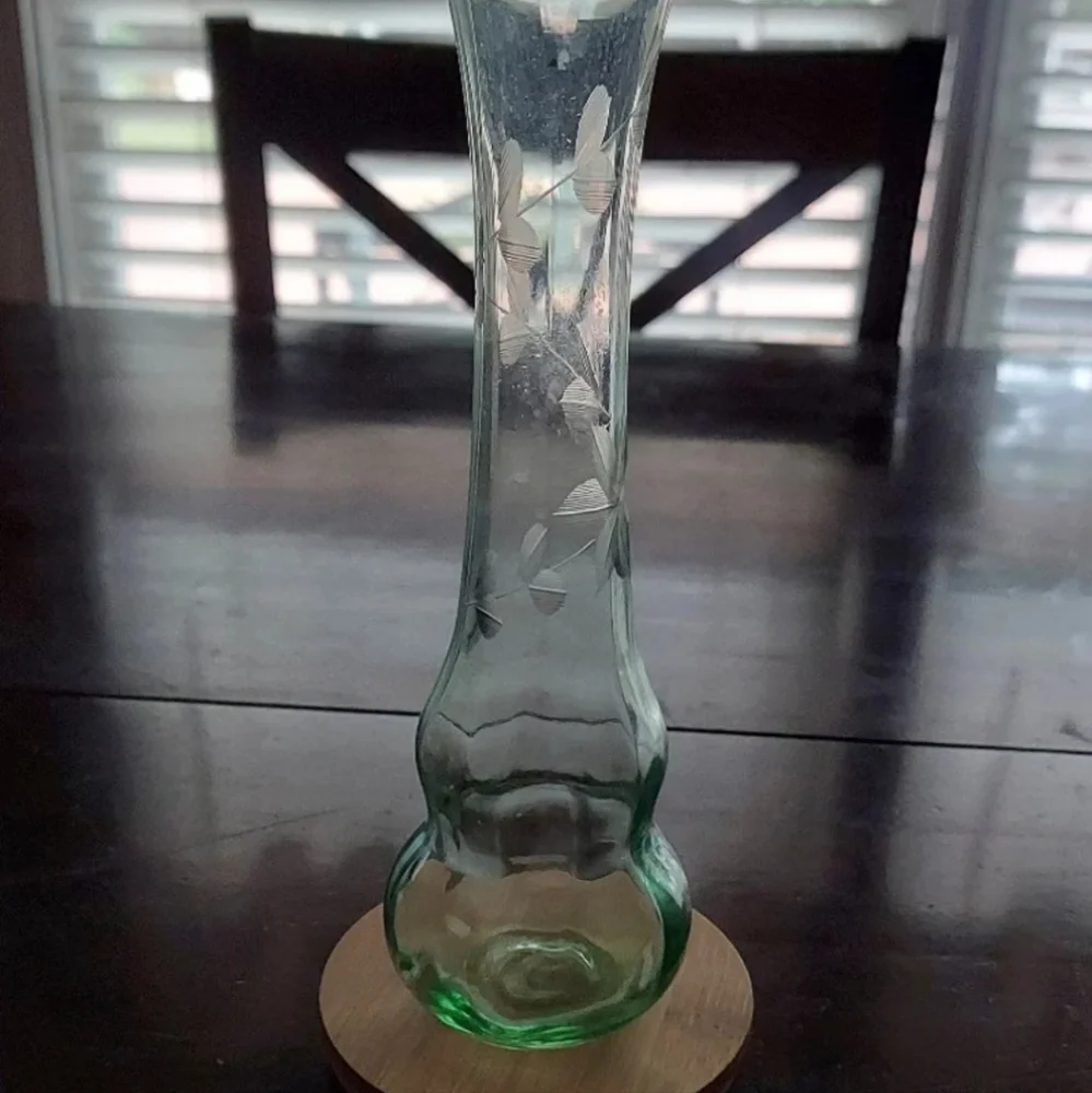 Vintage Depression Glass Etched Glass Delicate Fluted Bud Vase - 8 inches EUC